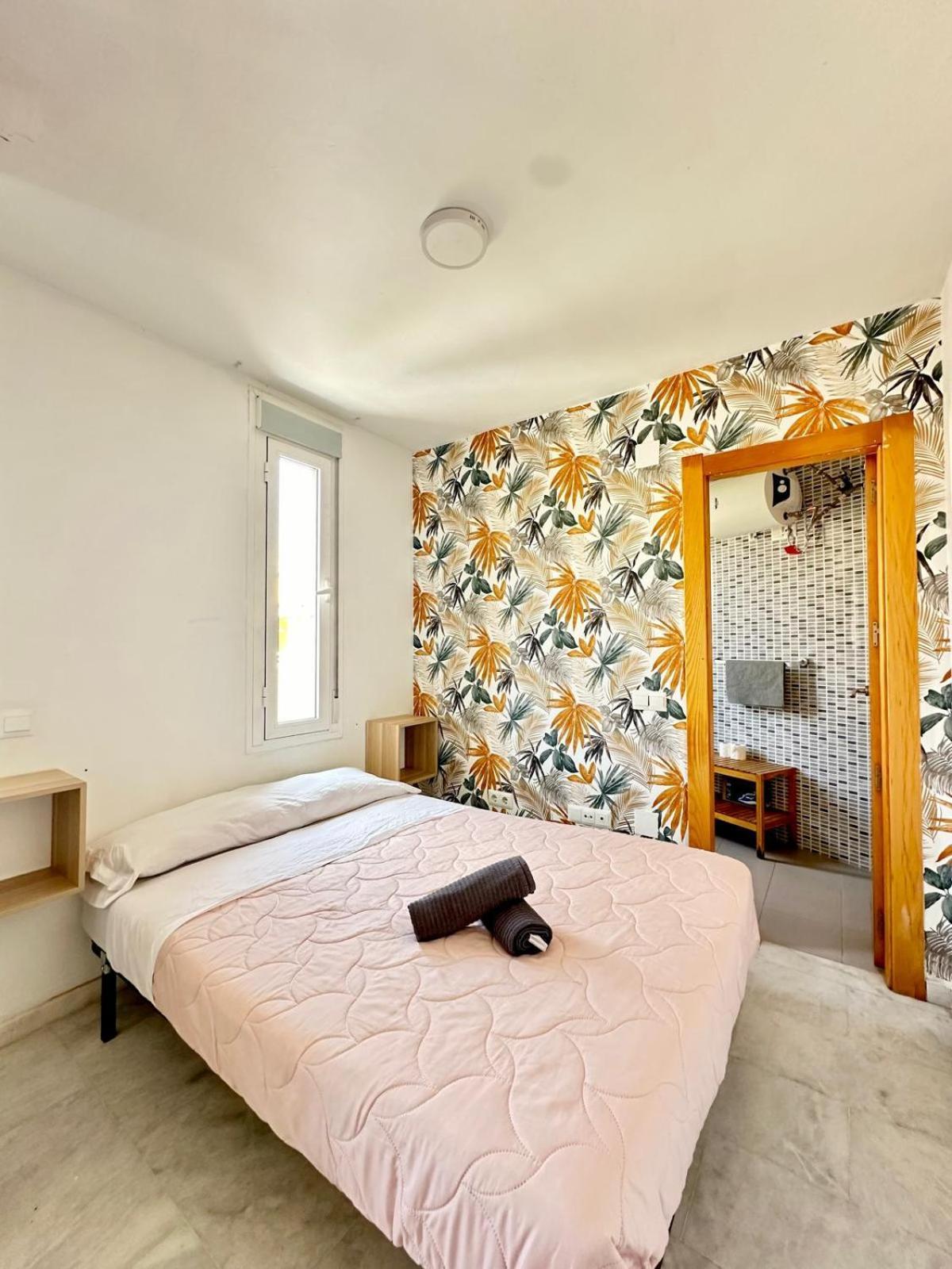 Apartamentos Playa Misericordias Málaga Dış mekan fotoğraf